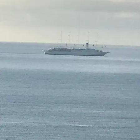 Bastia, Face A La , 100 M Apartman